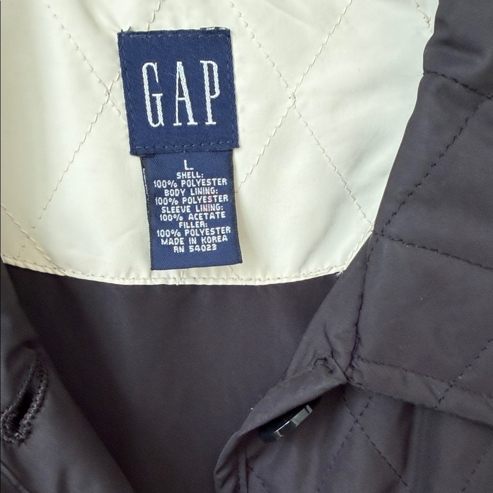 GAP Quilted Coat in Color Black and Size 10 - Picture 5 of 9